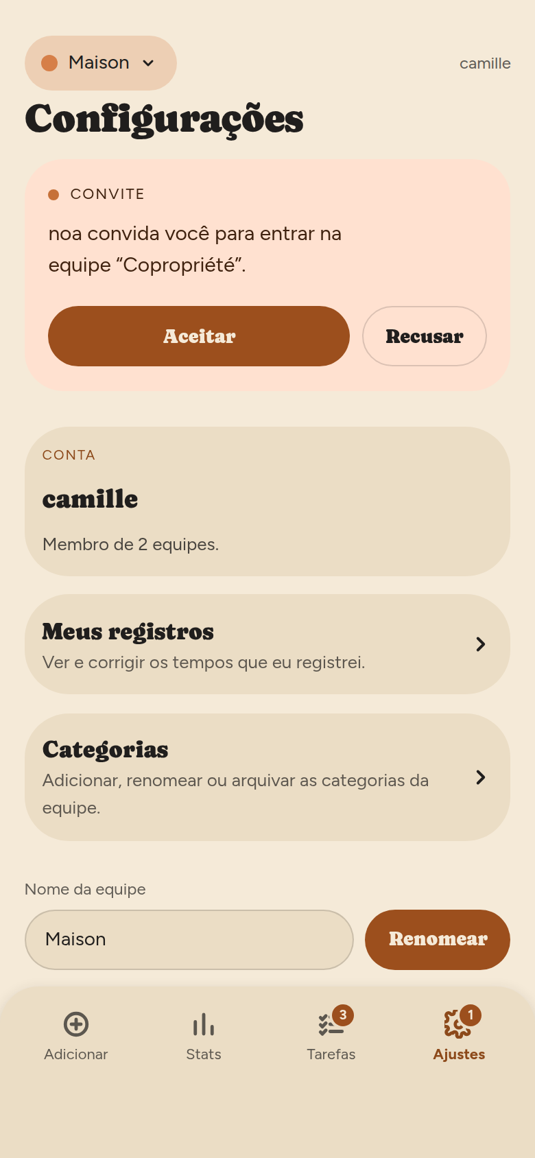 Tela Configurações: cartão de convite recebido com Aceitar e Recusar, cartão Conta, atalhos Meus registros e Categorias, campo para renomear a equipe.